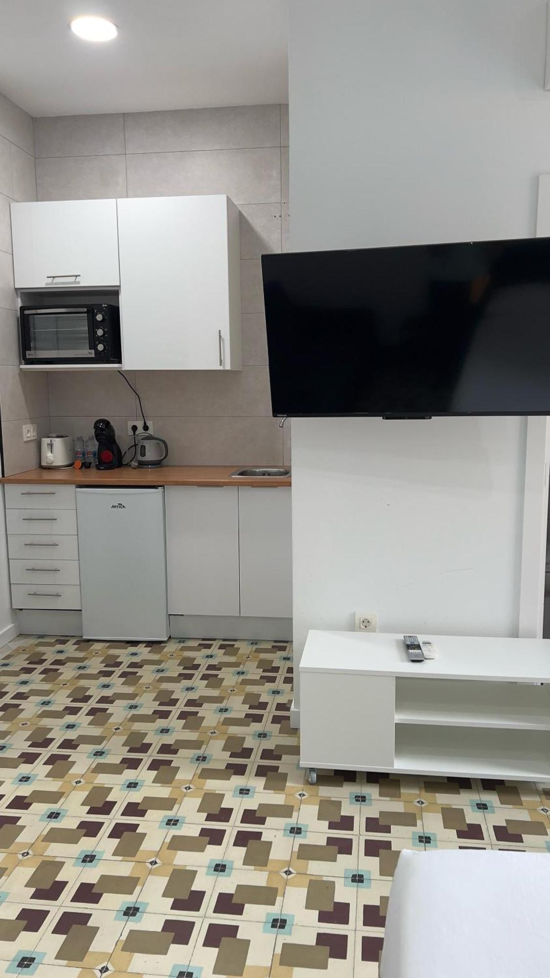Хостел Bieti Castellon Кастельон-де-ла-Плана Экстерьер фото